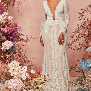 Melissa Sweet Elegant Cream Lace Wedding Dress